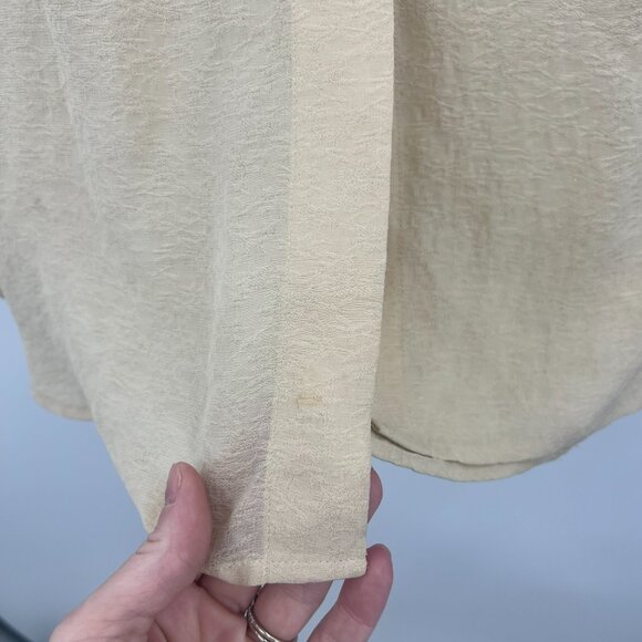 Henri Bendel Spa 100% Silk Ivory Button Front Shirt Women's Small - Picture 3 of 4